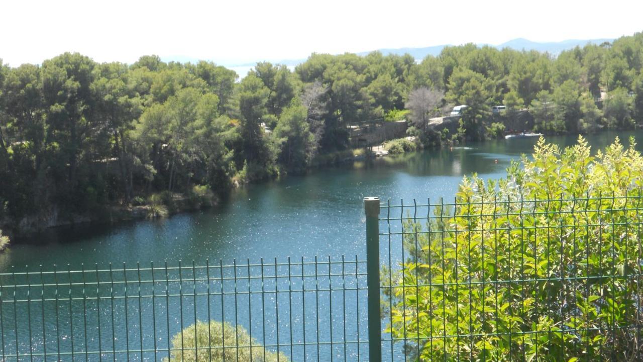 Le Dramont Appartement Vue Panoramique Mer Lac Foret Saint-Raphaël Exterior foto